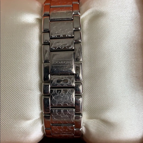 Coach Watch - Picture 3 of 3